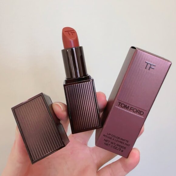TOM FORD  Lip Color Matte Lipstick - Rose Petal 02 - Picture 3 of 3